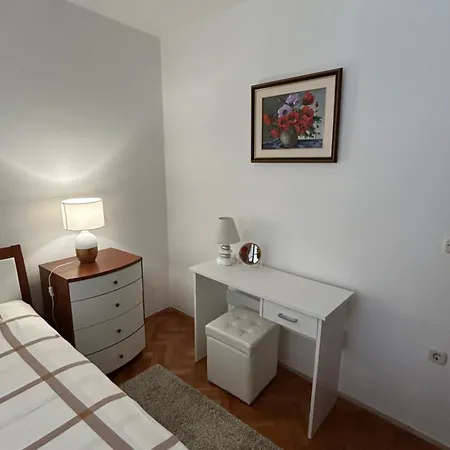 Tina Apartment *