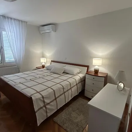 Apartment Tina